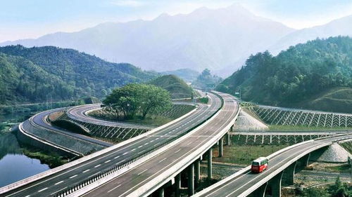 广西建一条 高大上 高速,融入 先进的科技 ,有望年内通车